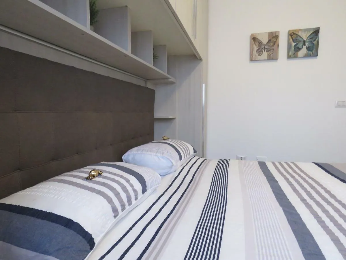 Assago Forum Apartment 0*,